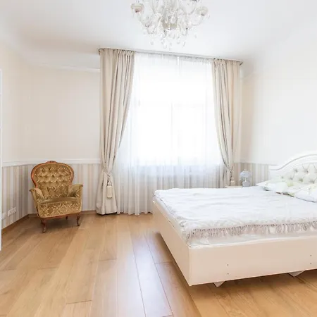 Old Town 2 Bedroom And Office Artdeco With Wifi And Tv Apartment Riga