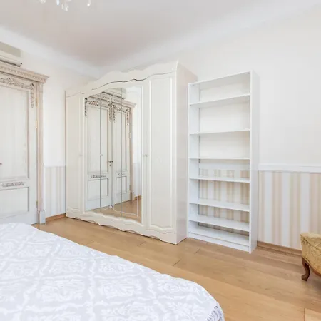 아파트 Old Town 2 Bedroom And Office Artdeco With Wifi And Tv 리가