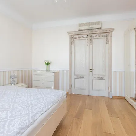 Old Town 2 Bedroom And Office Artdeco With Wifi And Tv * ריגה