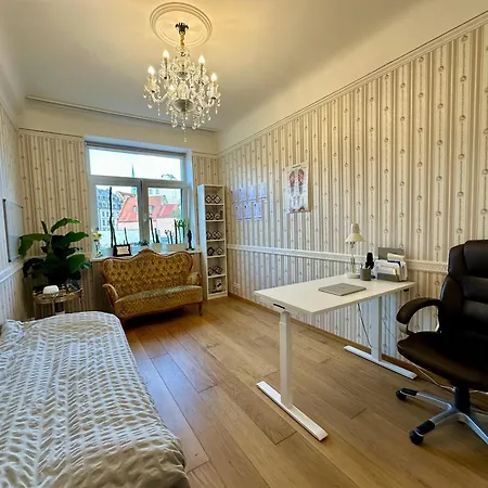 Old Town 2 Bedroom And Office Artdeco With Wifi And Tv * ريغا