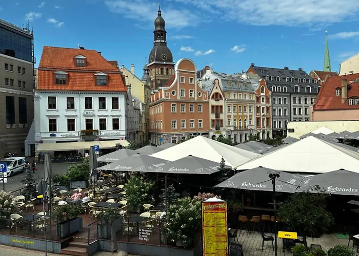 Old Town 2 Bedroom And Office Artdeco With Wifi And Tv Рига