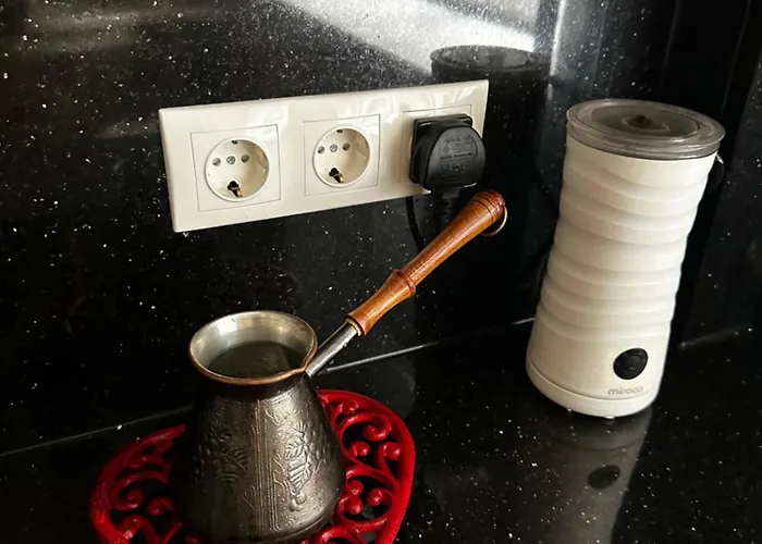 Old Town 2 Bedroom And Office Artdeco With Wifi And Tv Рига