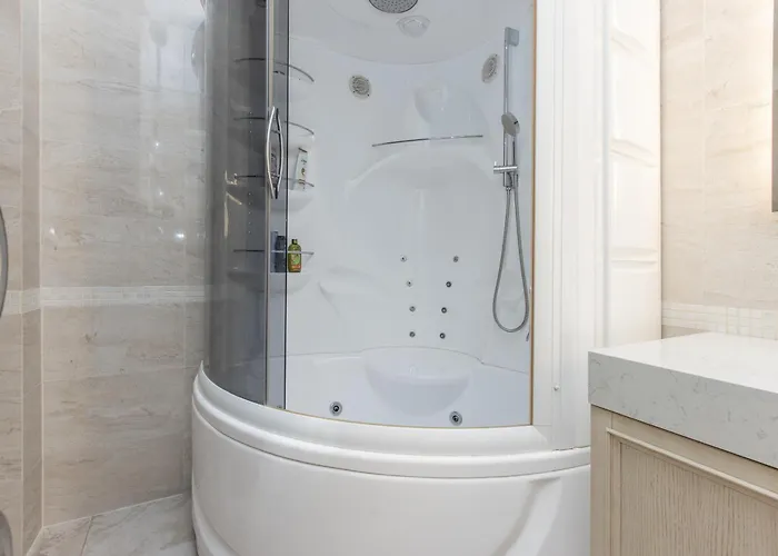 Апартаменты Old Town 2 Bedroom And Office Artdeco With Wifi And Tv