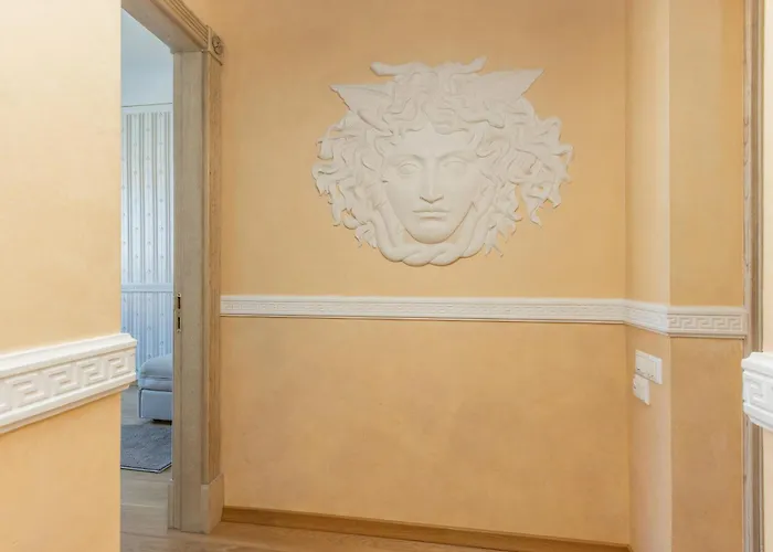 Old Town 2 Bedroom And Office Artdeco With Wifi And Tv Рига