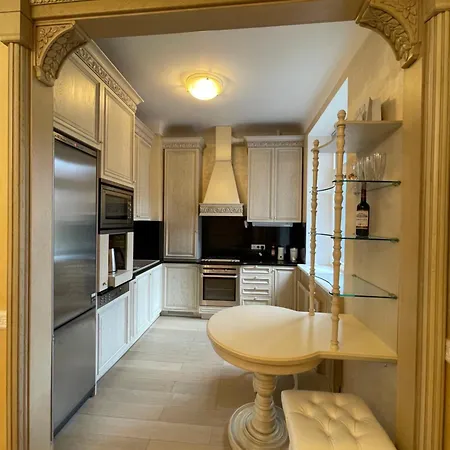 Old Town 2 Bedroom And Office Artdeco With Wifi And Tv דירה ריגה
